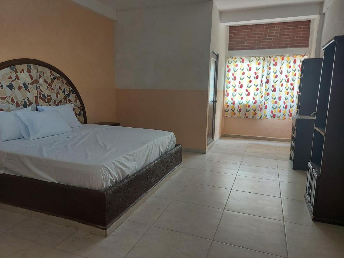 Auto Hotel Jardines De Amatitlan Куернавака Екстер'єр фото